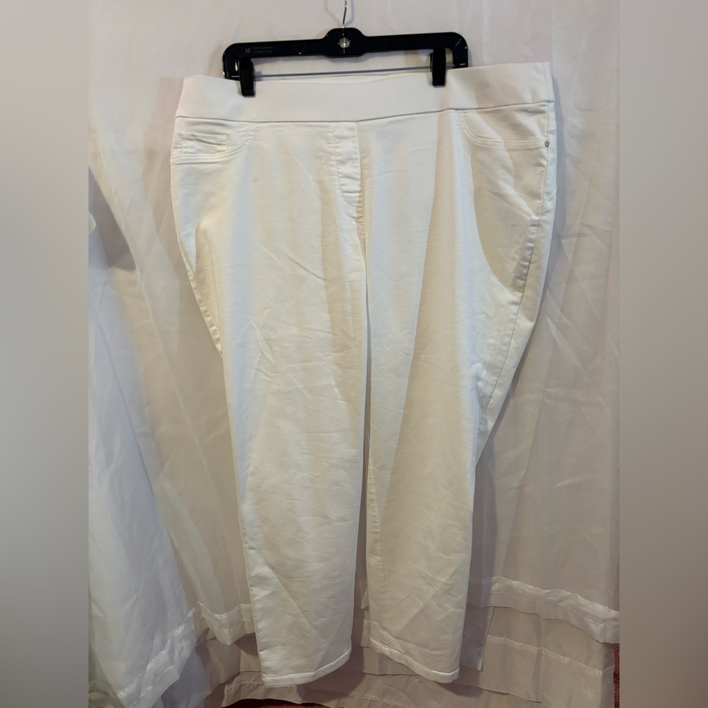 JM Collection Women’s White Slim Leg‎ Stretch Pants Size 18W
